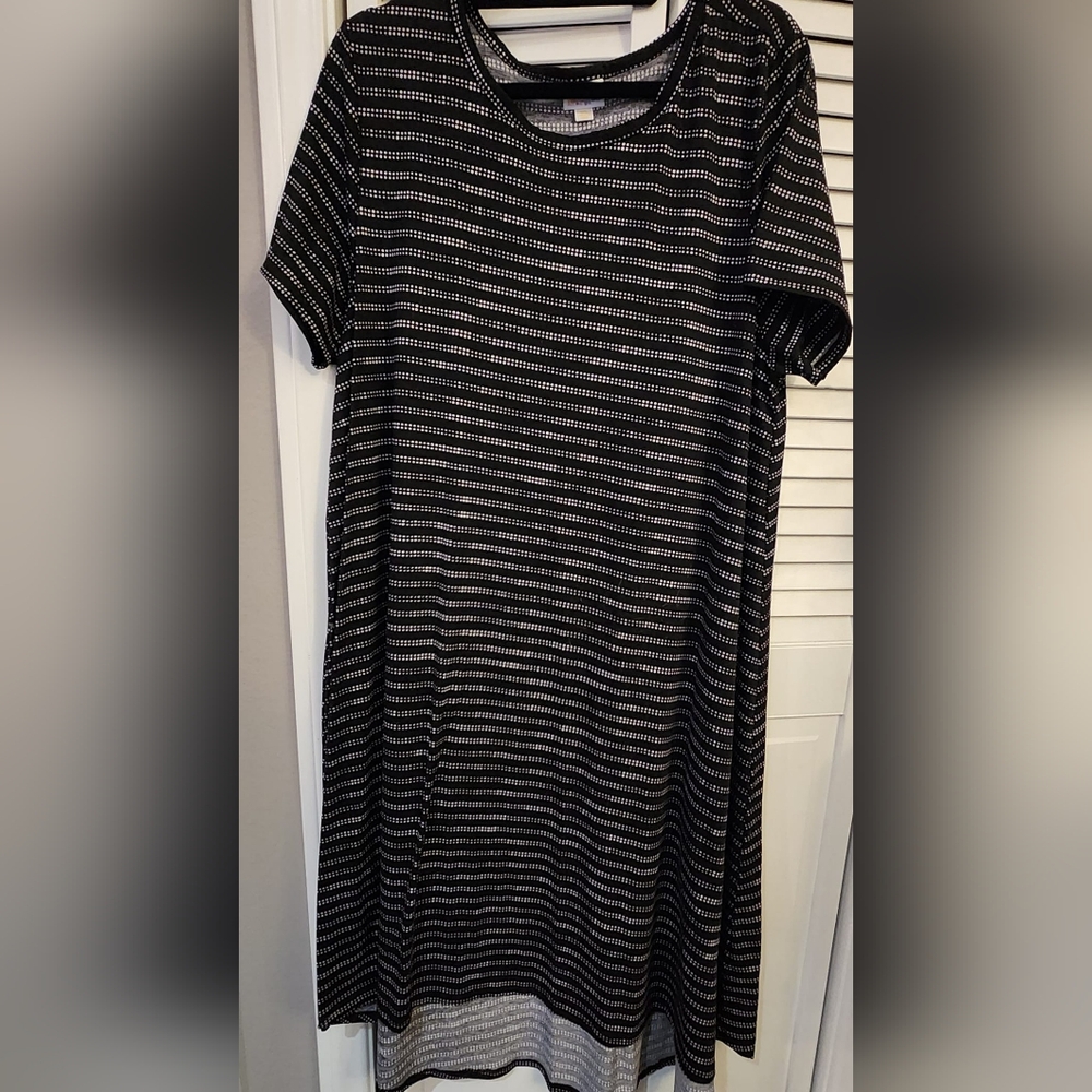 LuLaRoe Carly Black and White Striped Dress 3XL